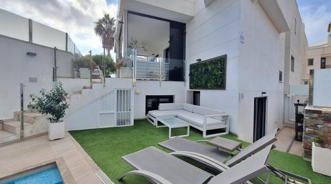 Foto 2 de Casa adosada en venda a Calle Puig Mayor, Villamartín - Las Filipinas, Orihuela