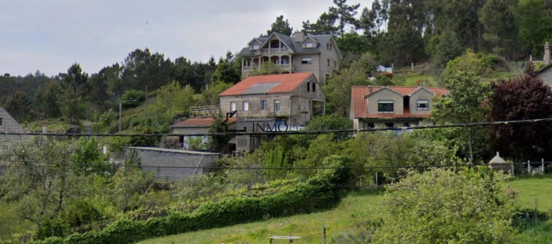 Vista exterior de Casa o xalet en venda en Pontevedra Capital  amb Jardí privat