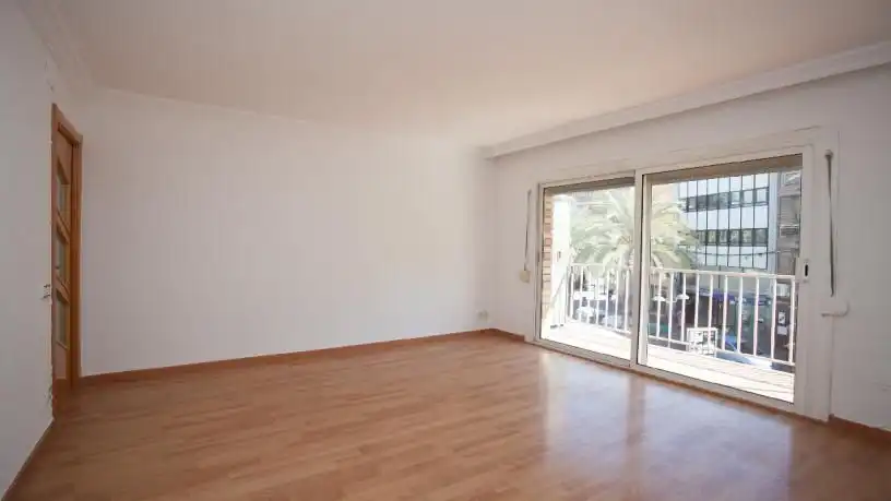 Habitación de Piso en venta en Santa Coloma de Gramenet