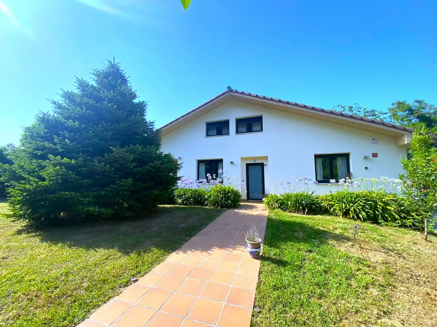 Exterior view of Houses for sale in Castro-Urdiales  with Heating, Private garden and Parquet flooring