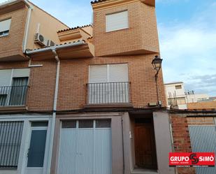 Exterior view of Single-family semi-detached for sale in Chilches / Xilxes  with Terrace and Oven
