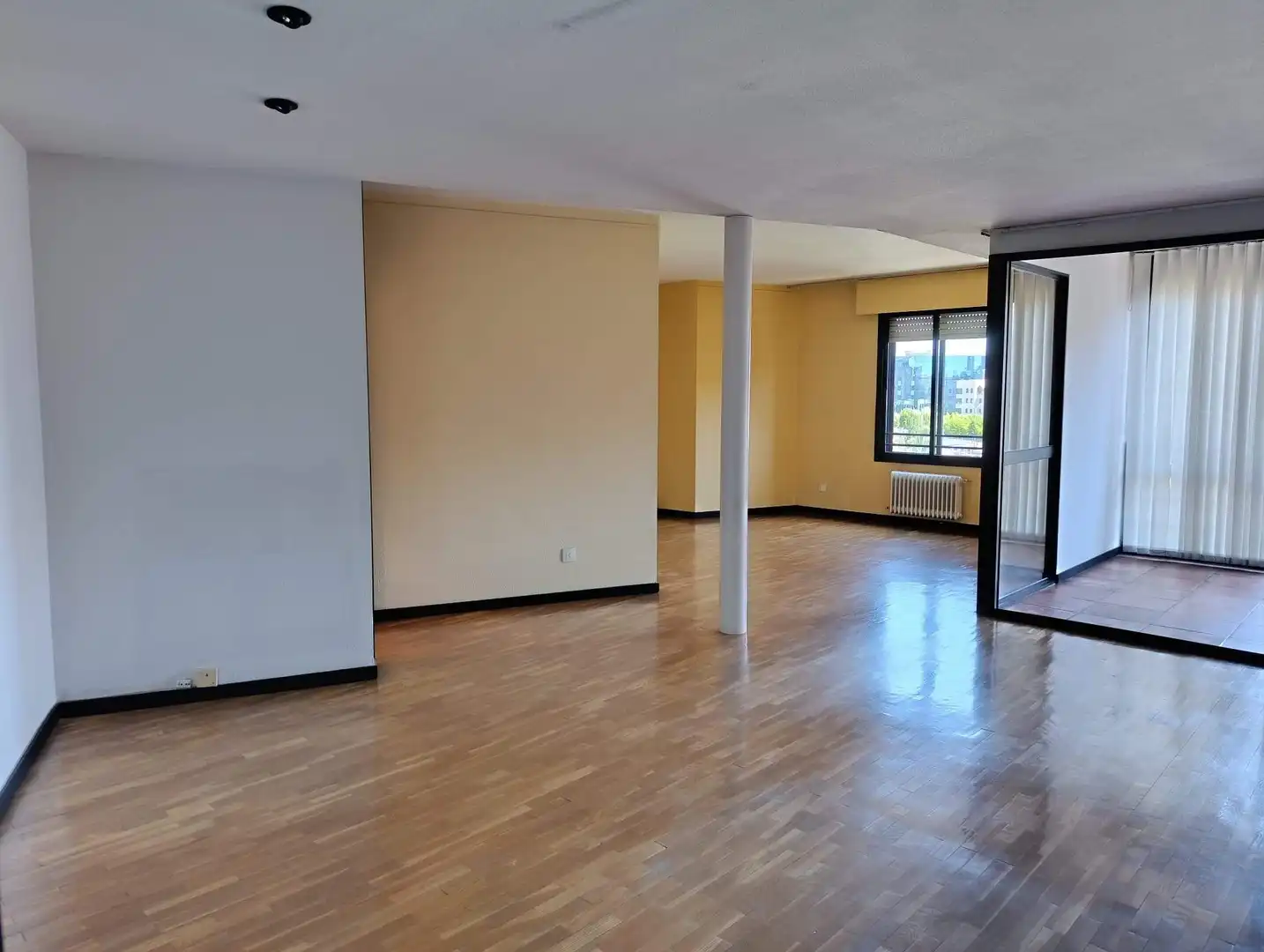 Wohnzimmer von Wohnung zum Verkauf in León Capital  mit Heizung, Terrasse und Abstellraum