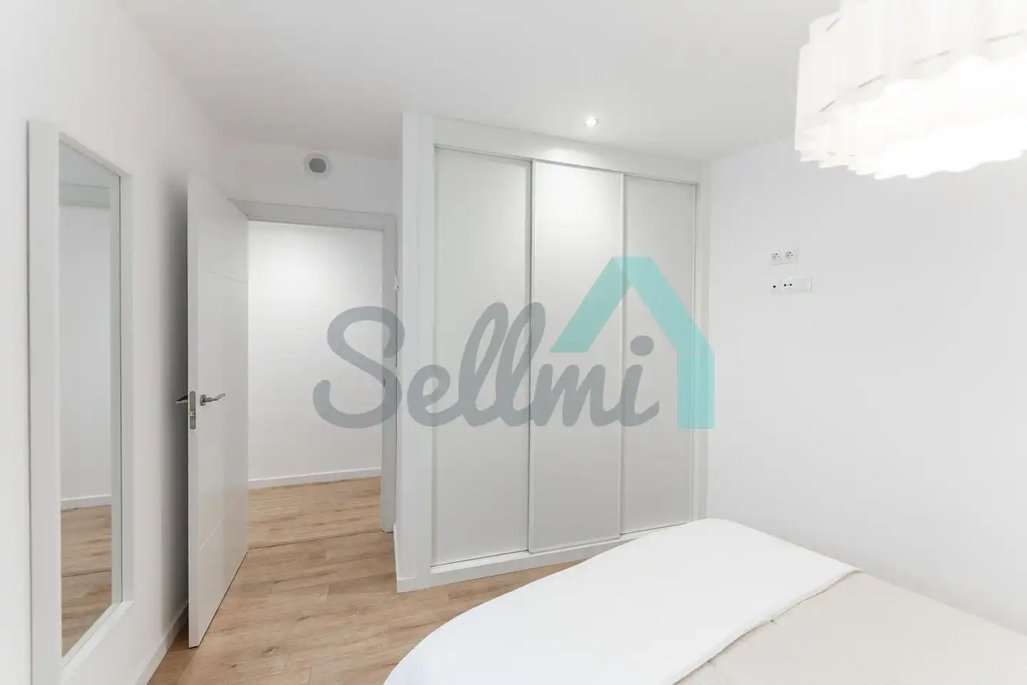 Habitación de Piso de alquiler en Oviedo  con Calefacción, Terraza y Trastero
