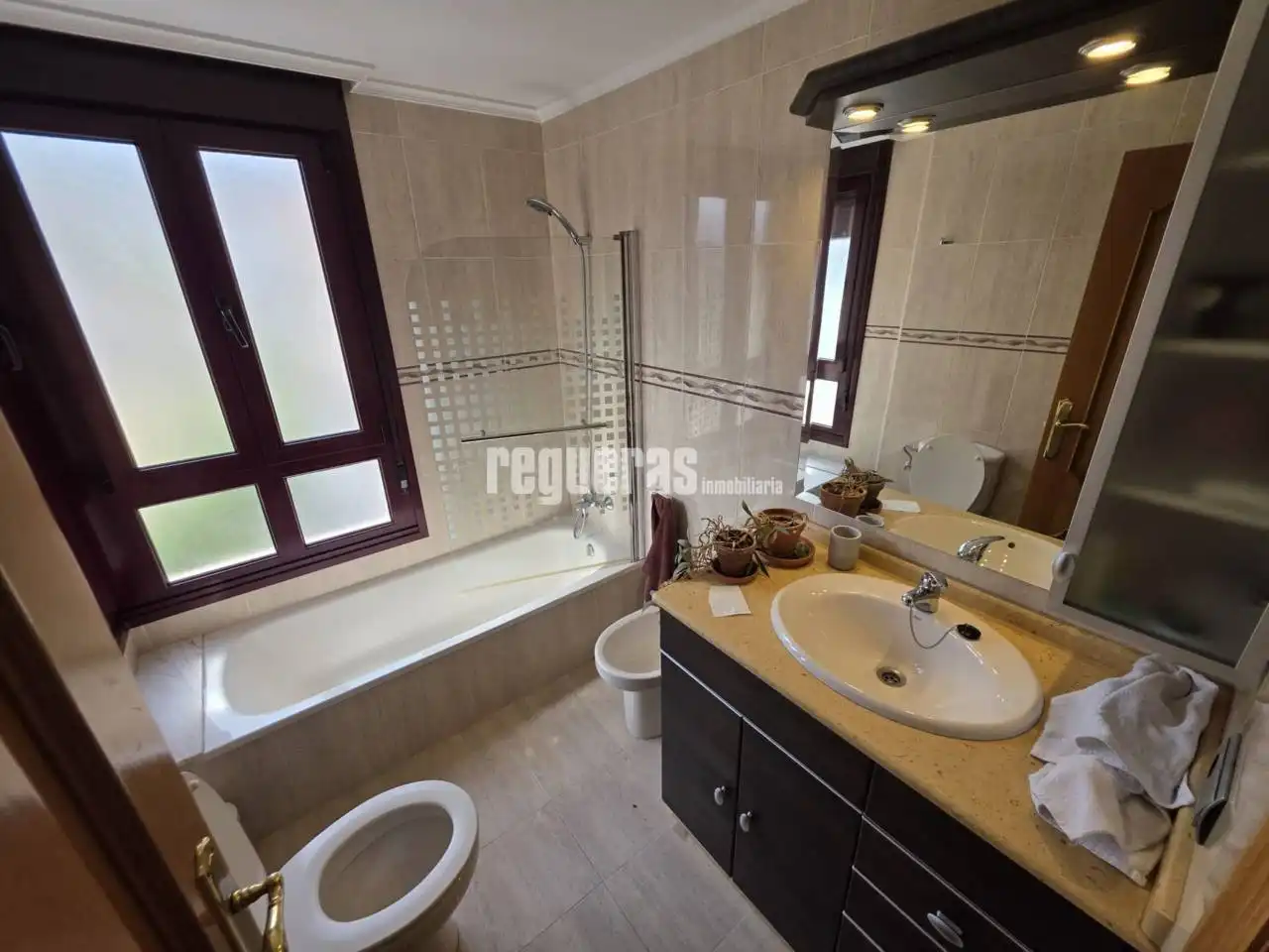 Bathroom of Flat for sale in Corvera de Asturias  with Heating, Storage room and Furnished