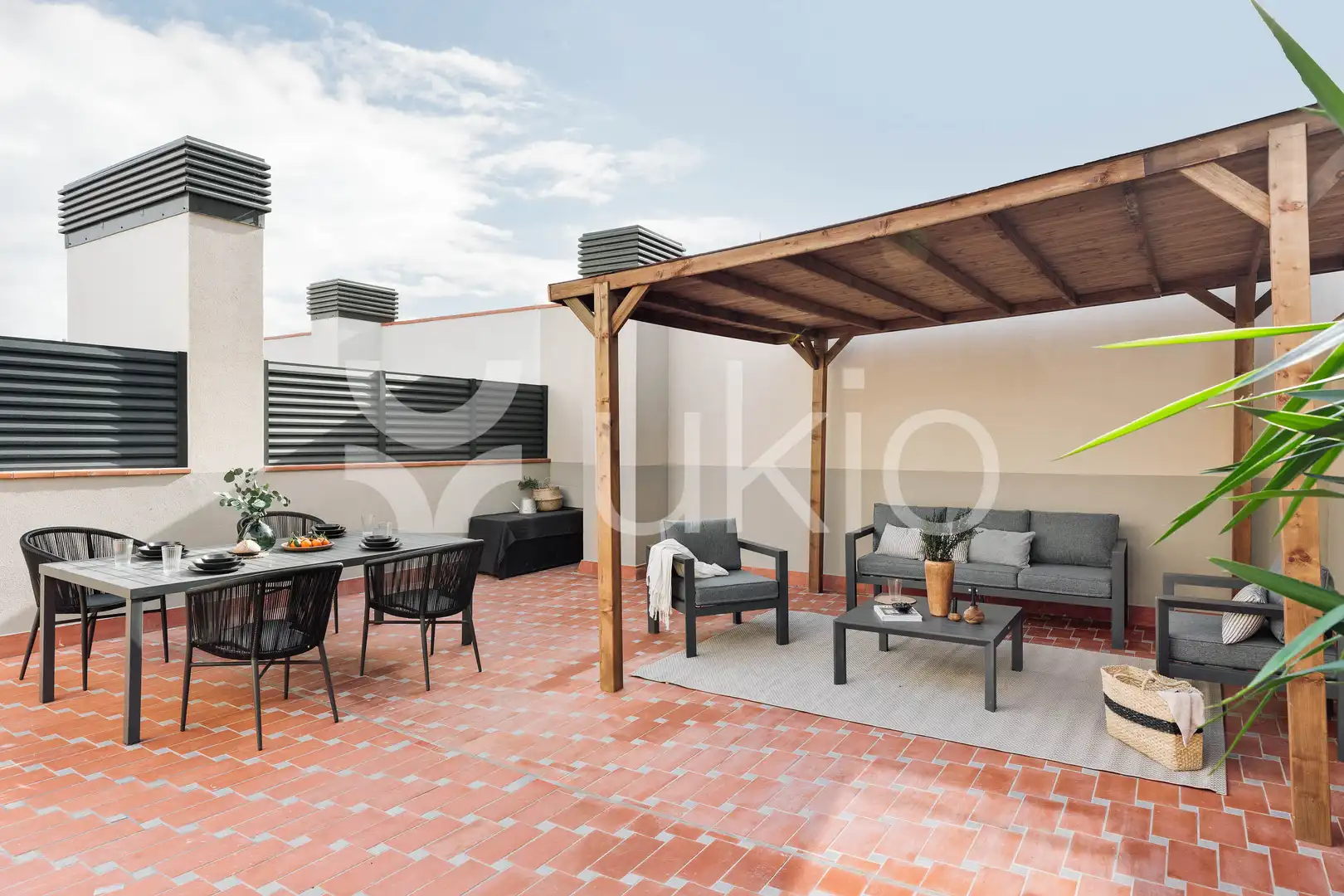 Terrasse von Dachboden zur Miete in Barcelona mit Klimaanlage, Heizung und Terrasse