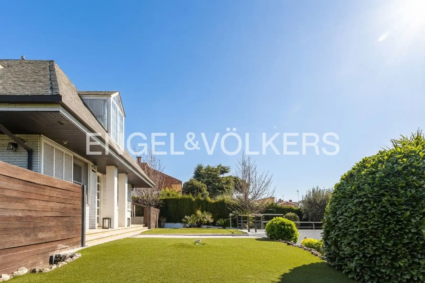 Vista exterior de Casa o chalet en venta en Canovelles con Aire acondicionado, Calefacción y Jardín privado