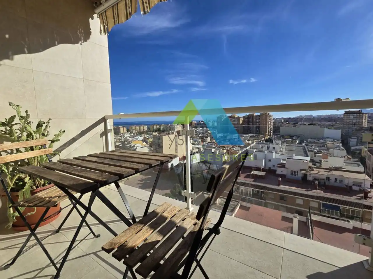 Flat with lift for sale in Carretera de Cádiz