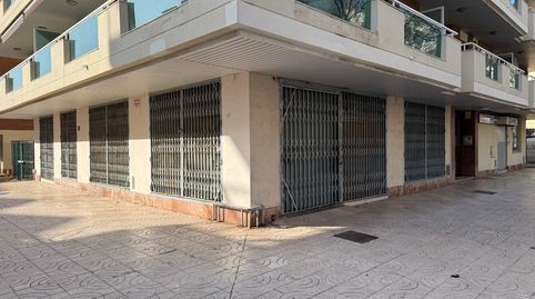 Amplio local, muy bien situado,al lado Paseo Jaime I.En zona de paso