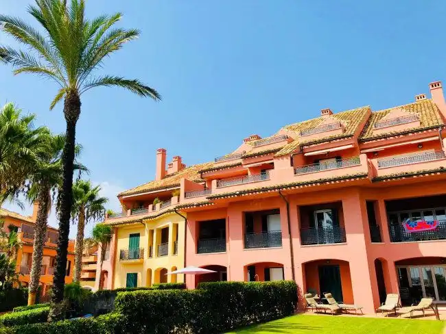 Apartment with lift for sale in Puerto de Sotogrande - La Marina, imagen 11