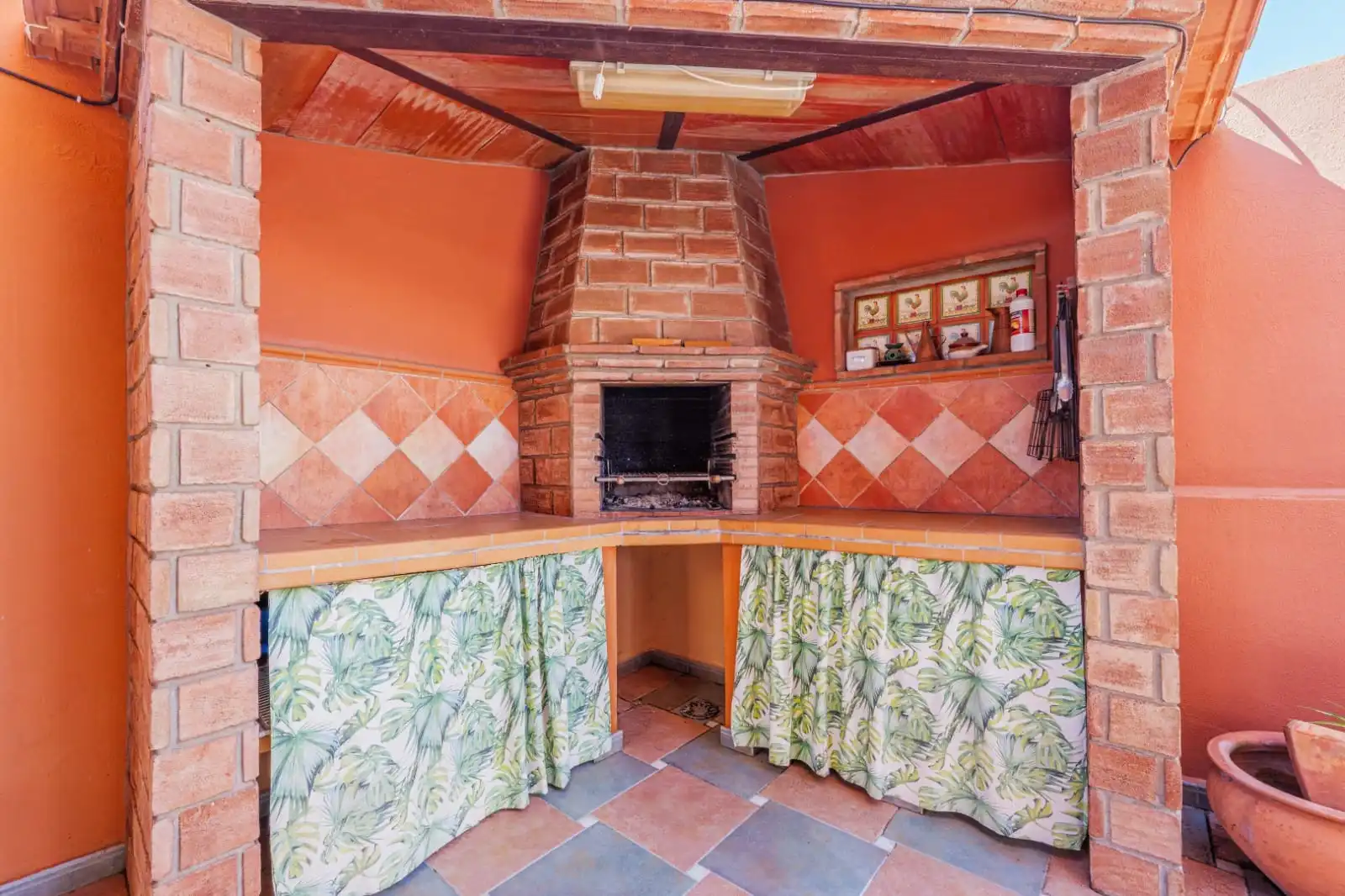Kitchen of Detached homes for sale in Málaga  with Terrace and Storage room