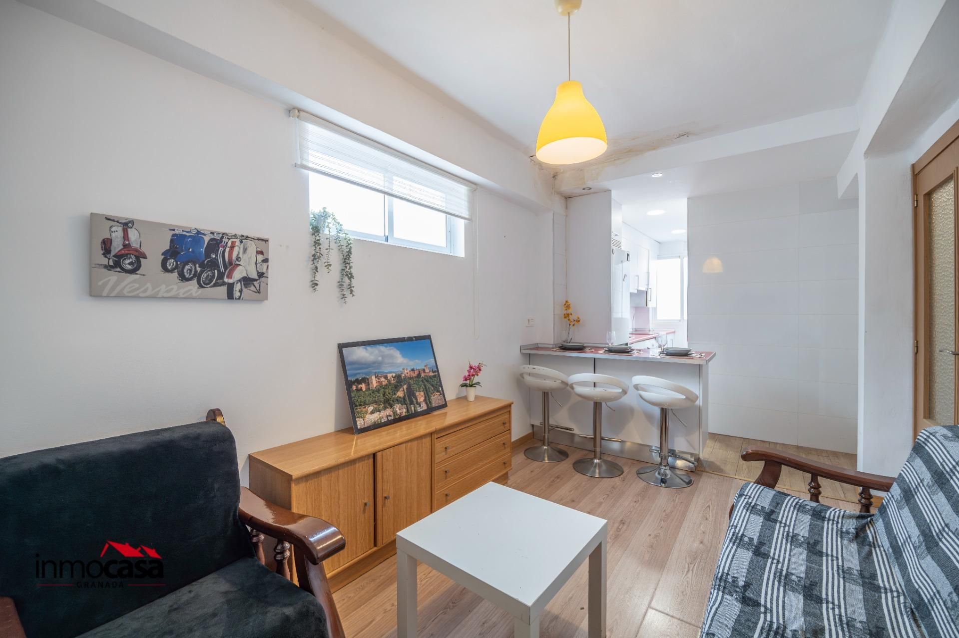 Sala de estar de Piso en venta en  Granada Capital