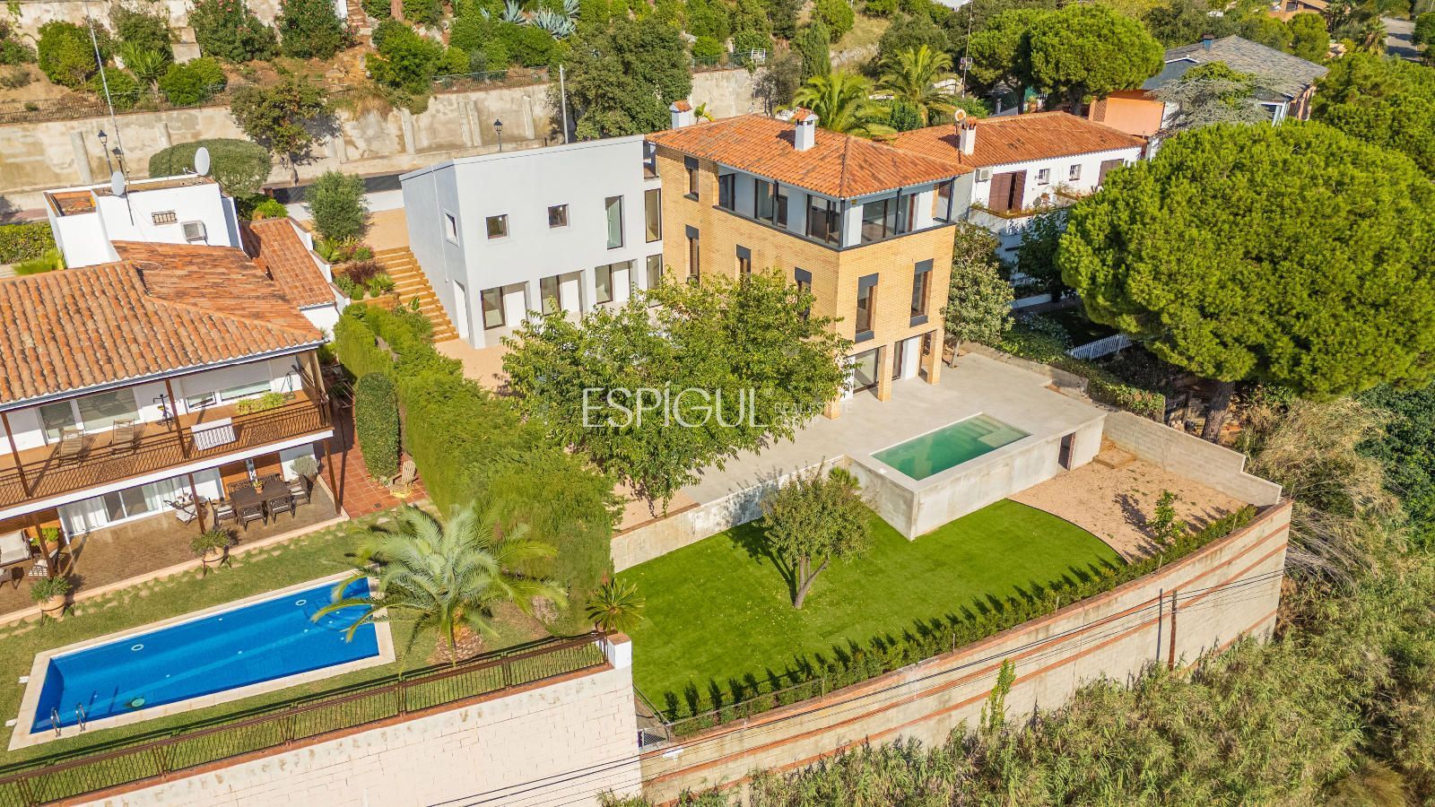 House or chalet for sale in Joan Colom i Agusti, Urbanitzacions