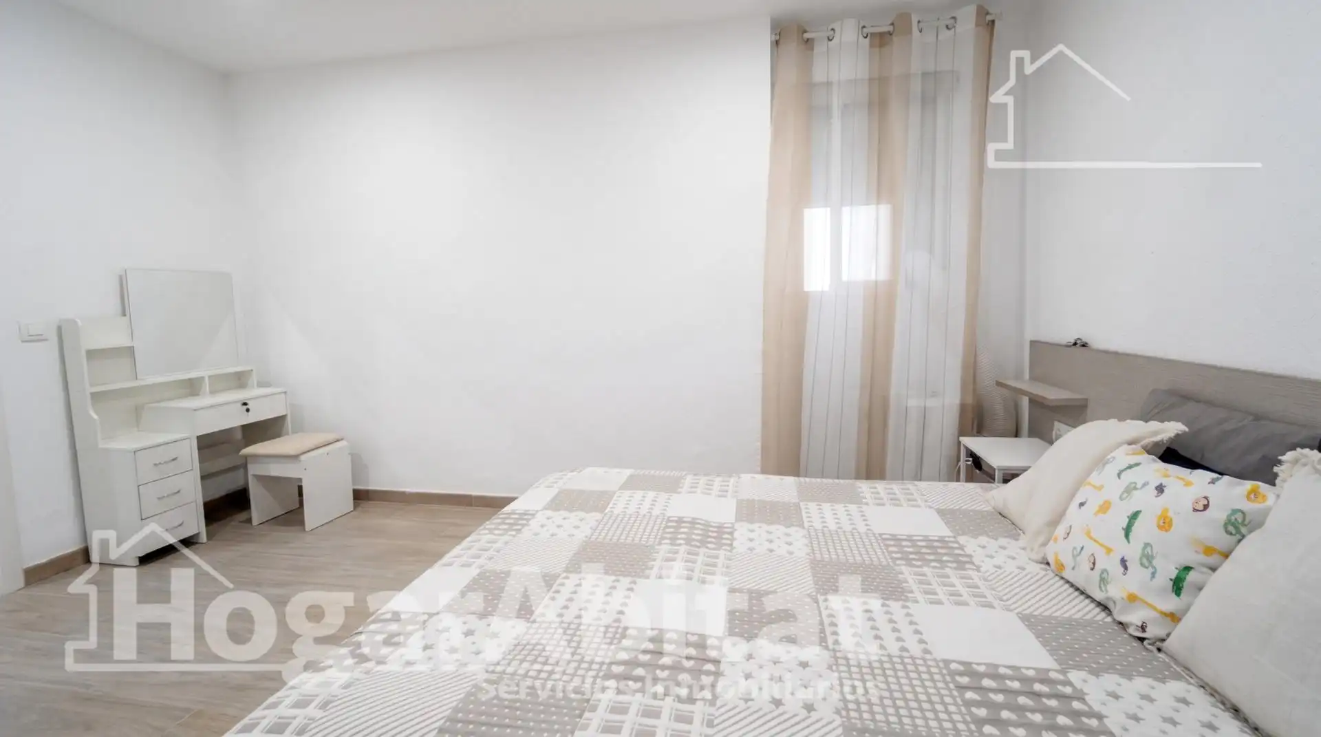 Habitación de Piso en venta en Valencia con Aire acondicionado