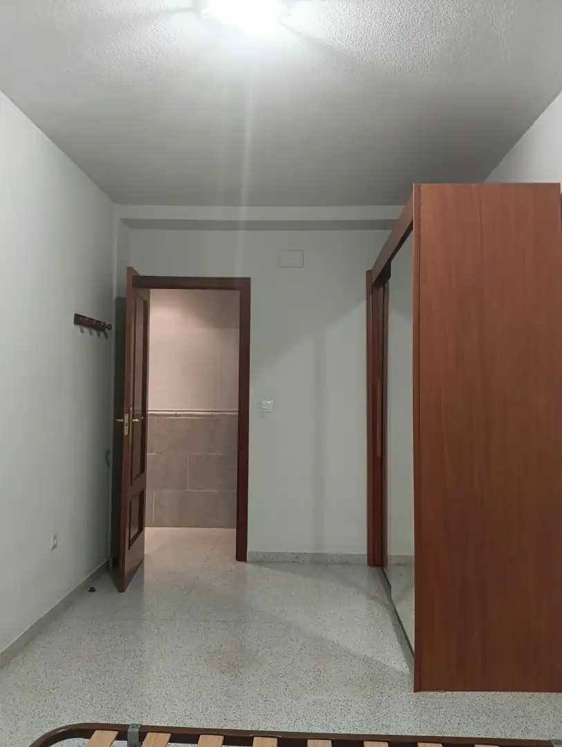 Flat for rent in Granada  with Air Conditioner, Heating and Terrace