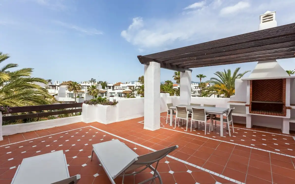 Terrassa de Dúplex de lloguer en Marbella amb Aire condicionat, Terrassa i Traster