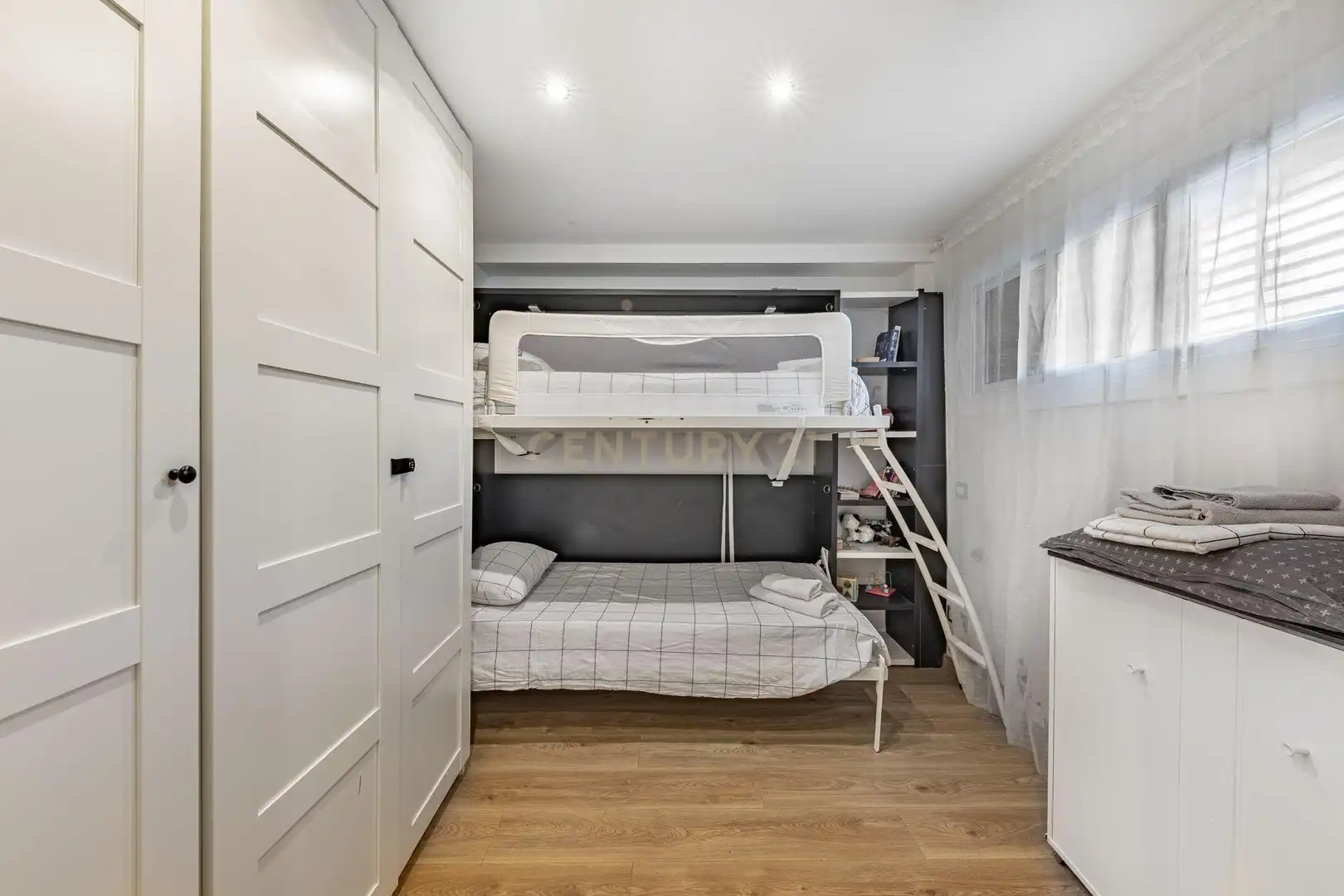 Dormitori de Apartament en venda en Sant Pere de Ribes amb Aire condicionat, Jardí privat i Balcó