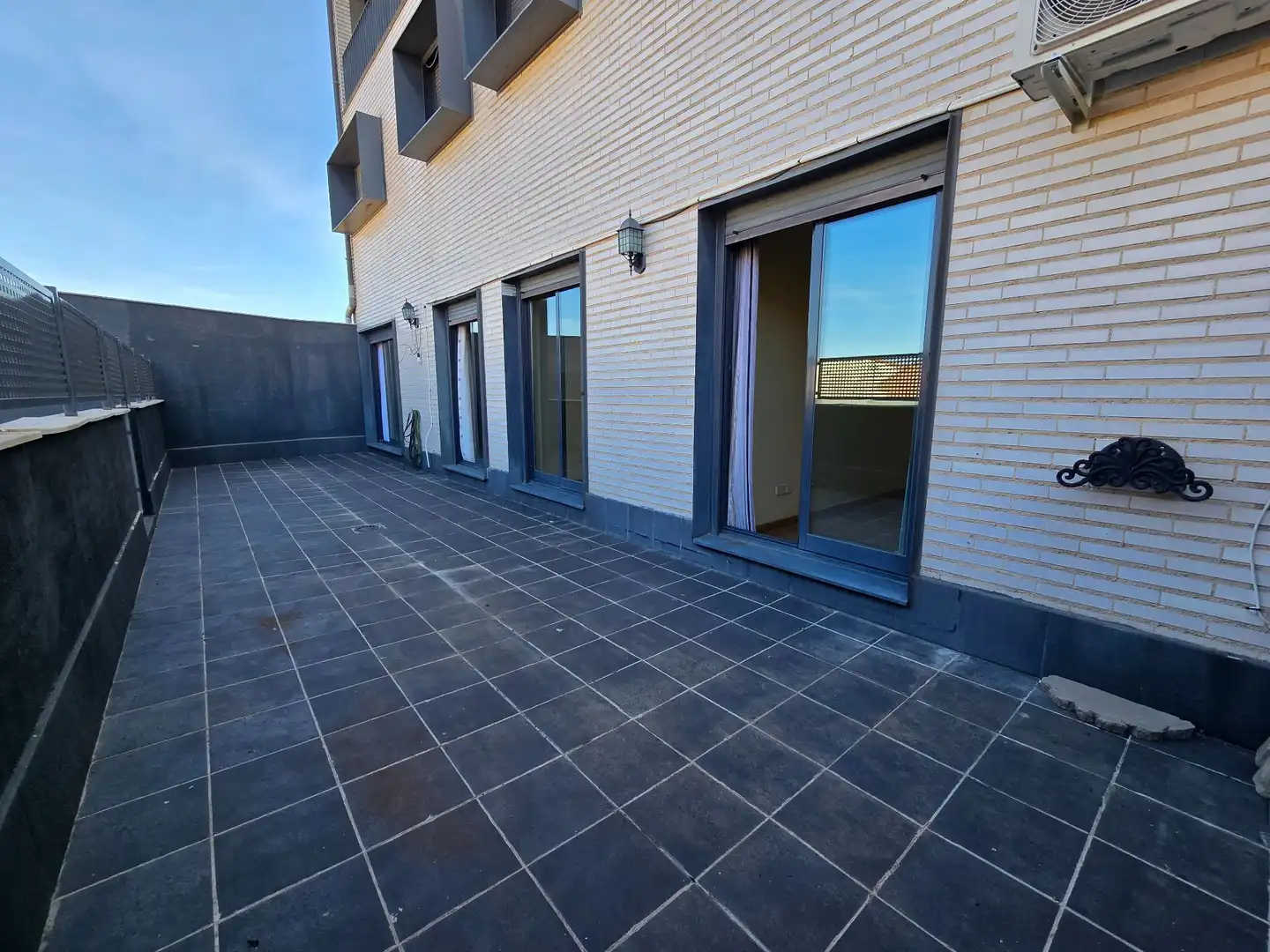 Terraza de Piso en venta en Mondéjar con Calefacción