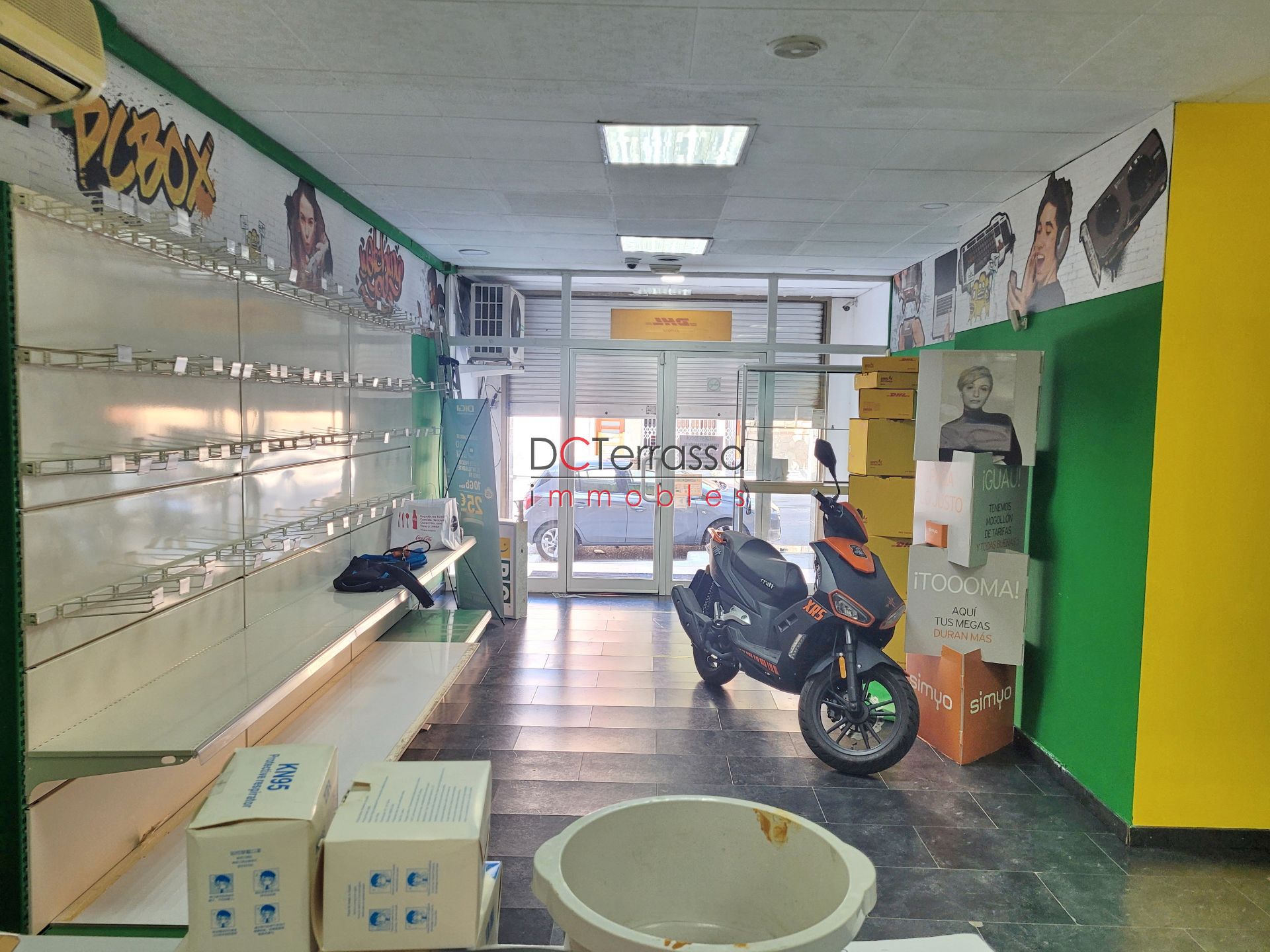 Local en venta en Terrassa con Amueblado