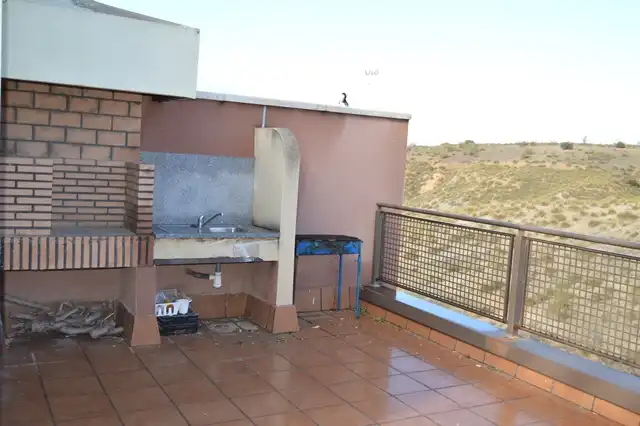 Terrace of Detached homes for rent in Ontígola  with Air Conditioner, Oven and Washing machine
