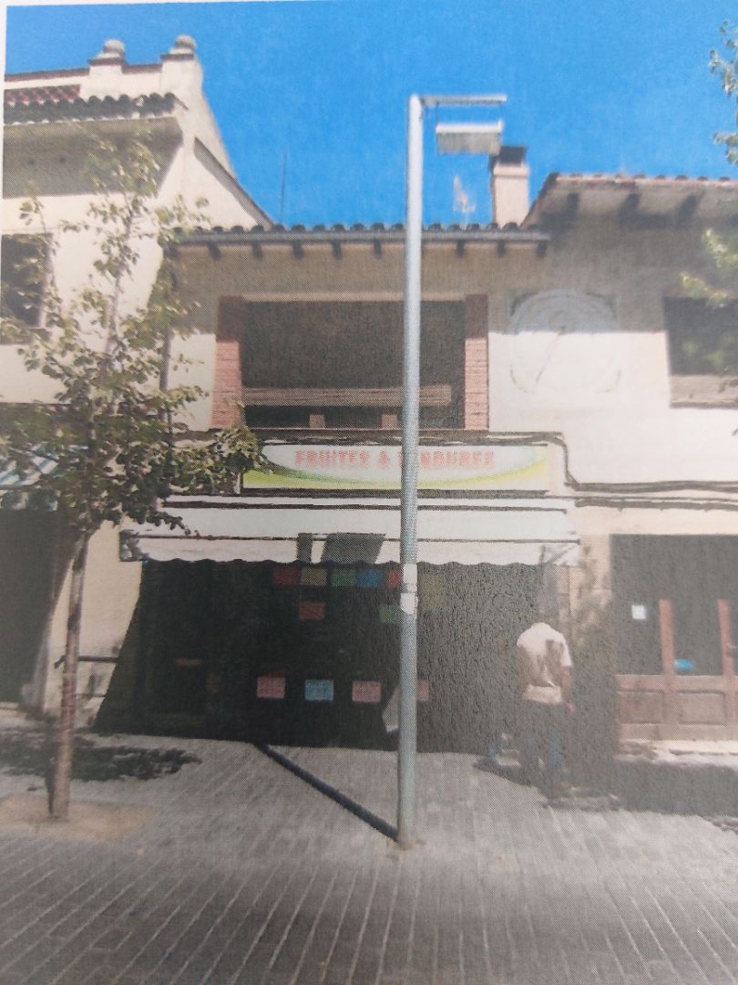 Building for sale in Cerdanyola del Vallès
