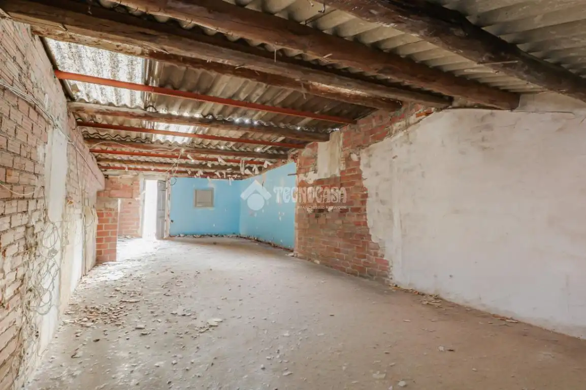 Einfamilien-Reihenhaus zum Verkauf in Terrassa mit Terrasse