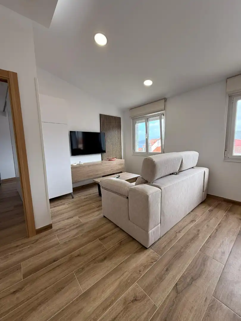 Living room of Flat for rent in Camariñas  with Heating, Parquet flooring and Furnished