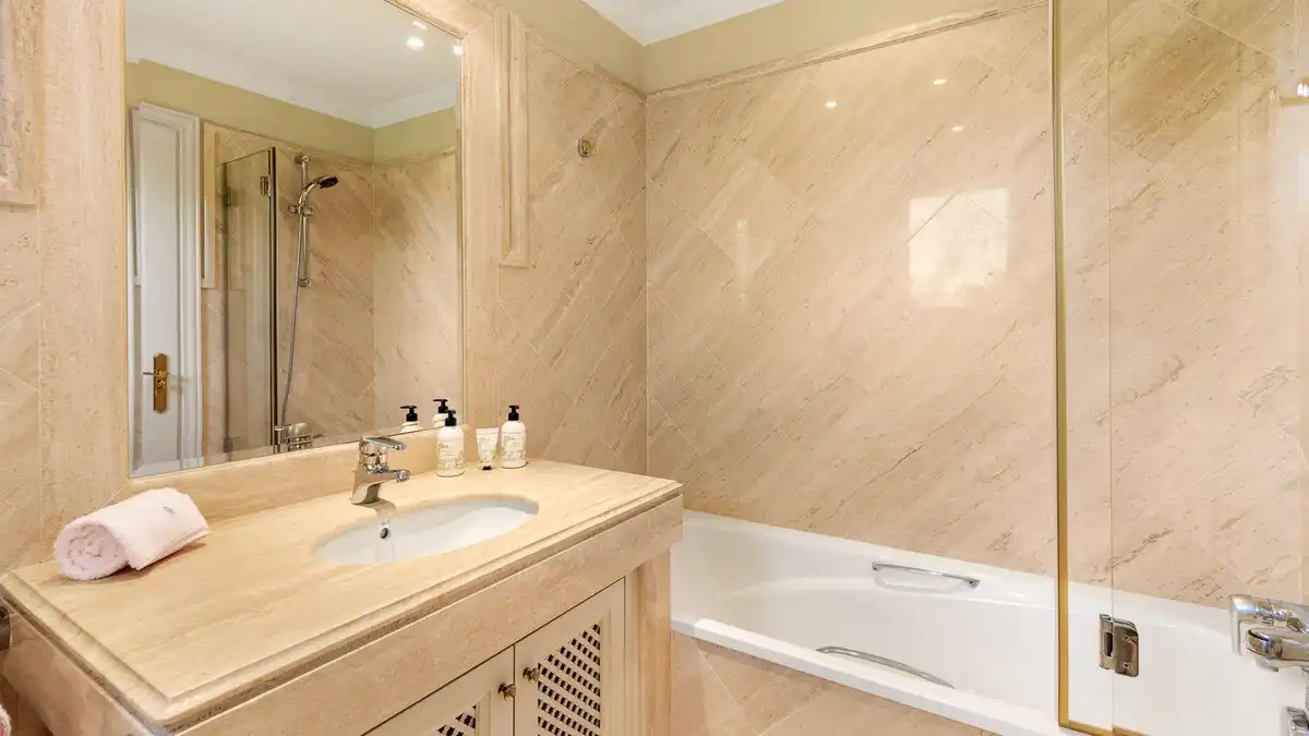 Apartamento con piscina en venta en Nueva Andalucía, imagen 12