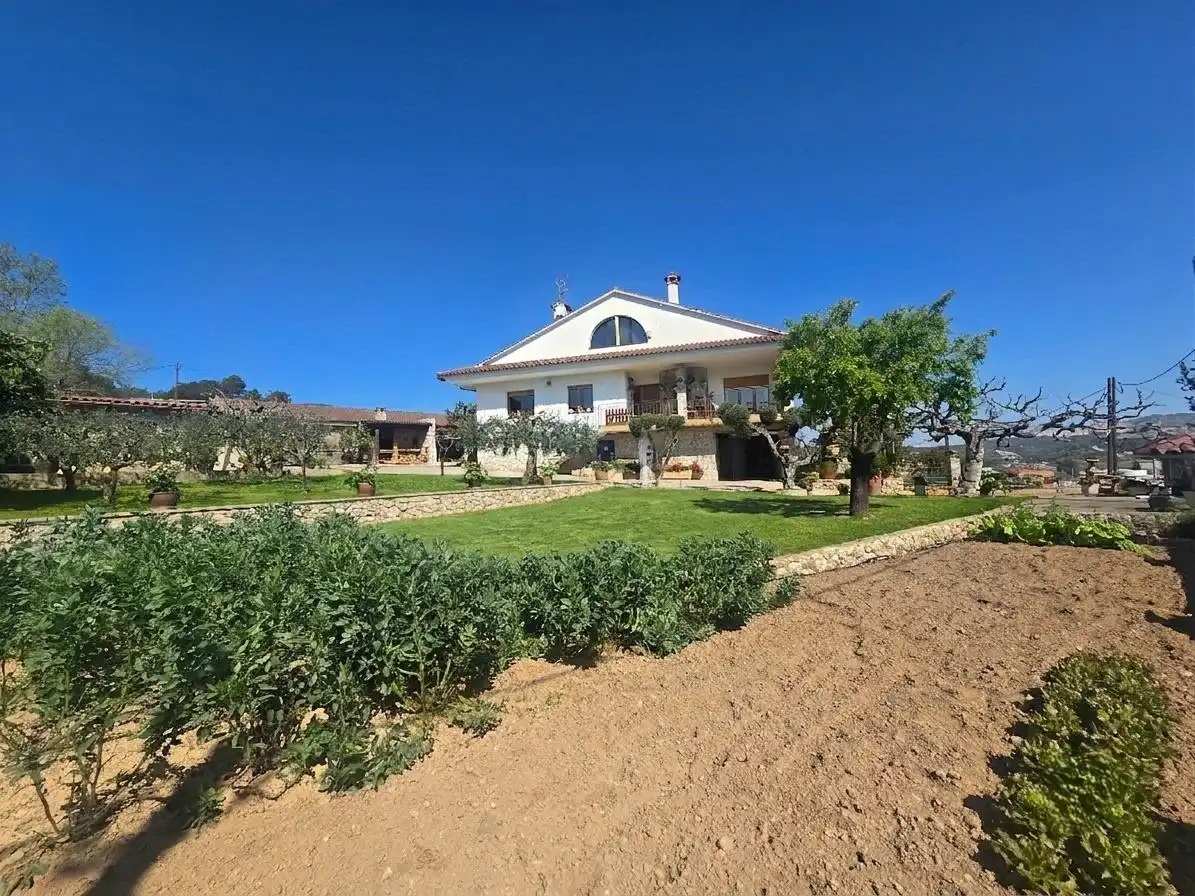 Vista exterior de Casa o chalet en venta en Canyelles con Calefacción, Jardín privado y Terraza