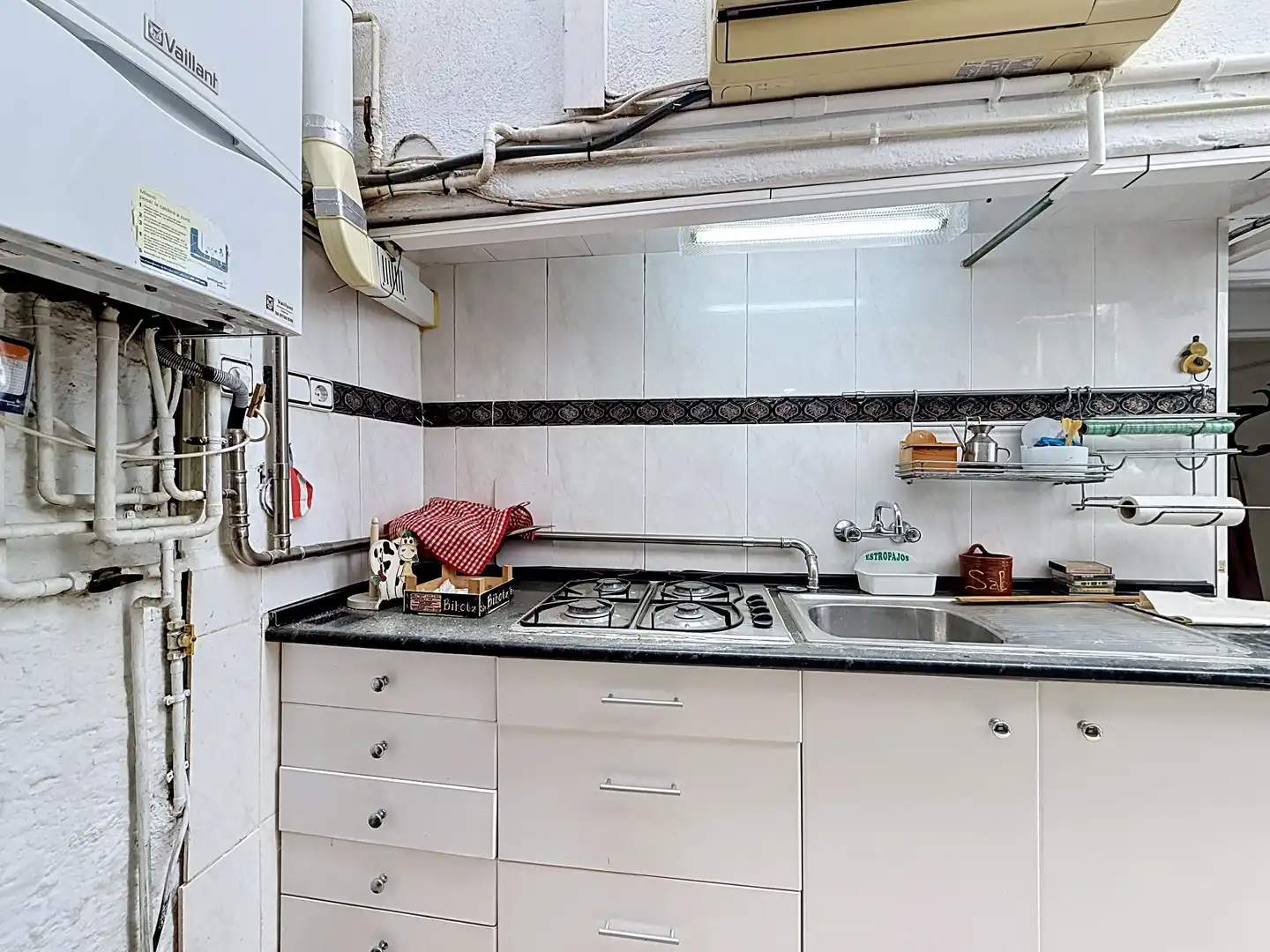 Cuina de Finca rústica en venda en Sant Pere de Riudebitlles amb Calefacció i Terrassa