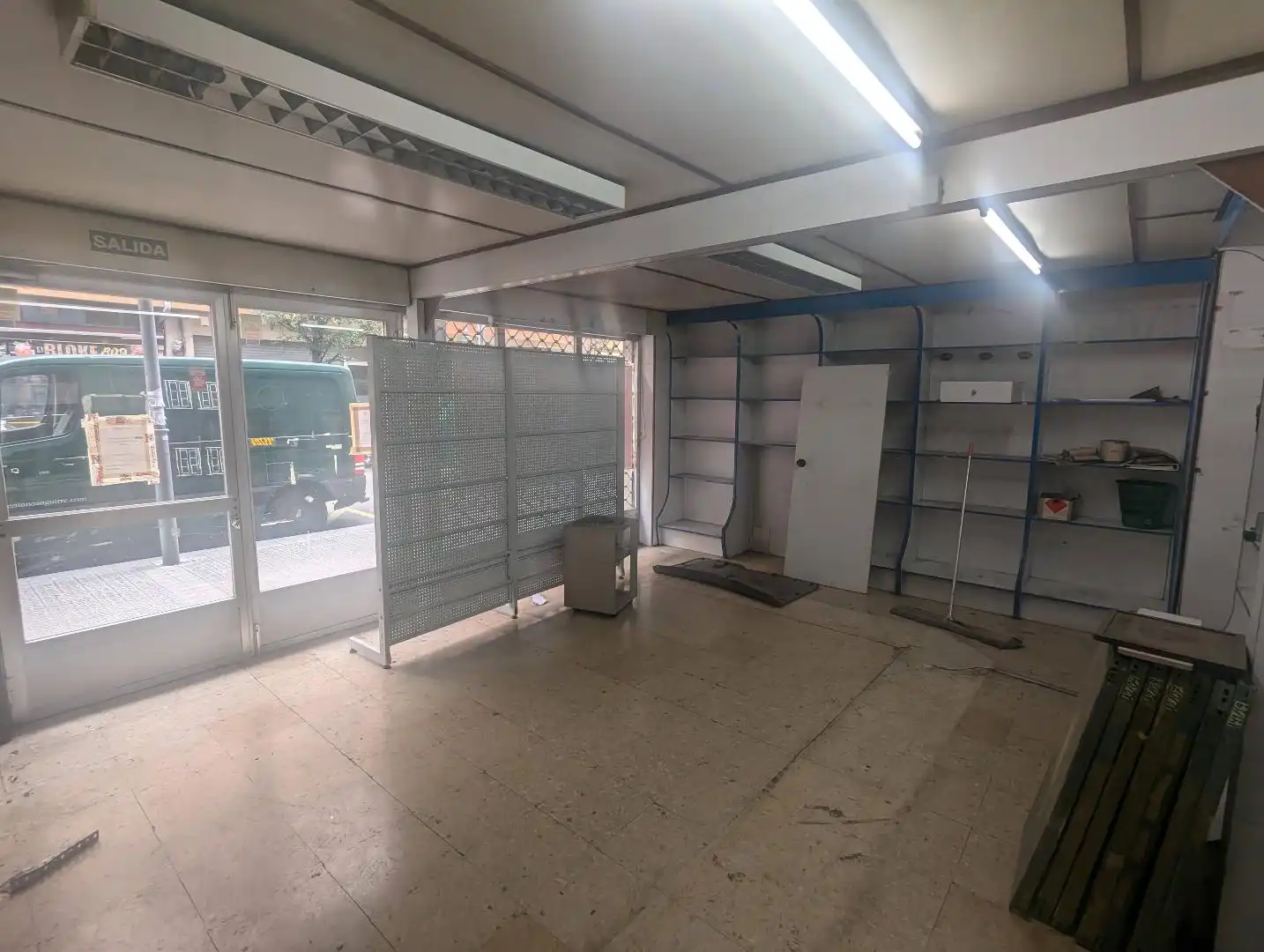 Local comercial en alquiler en PINTOR LEKUONA 1, imagen 3