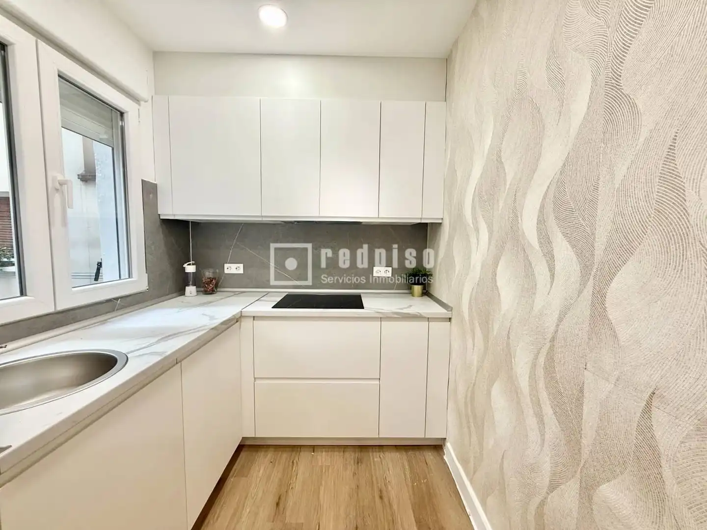 Flat with lift for sale in del Aviador Zorita, imagen 4