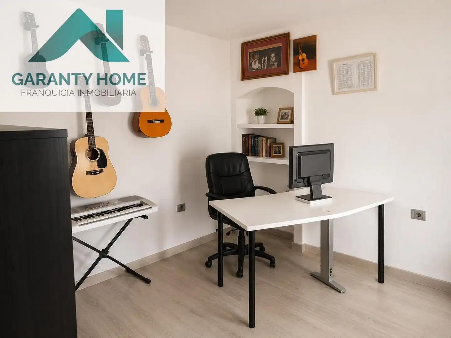 Sala de estar de Dúplex en venta en Jamilena con Aire acondicionado, Calefacción y Parquet