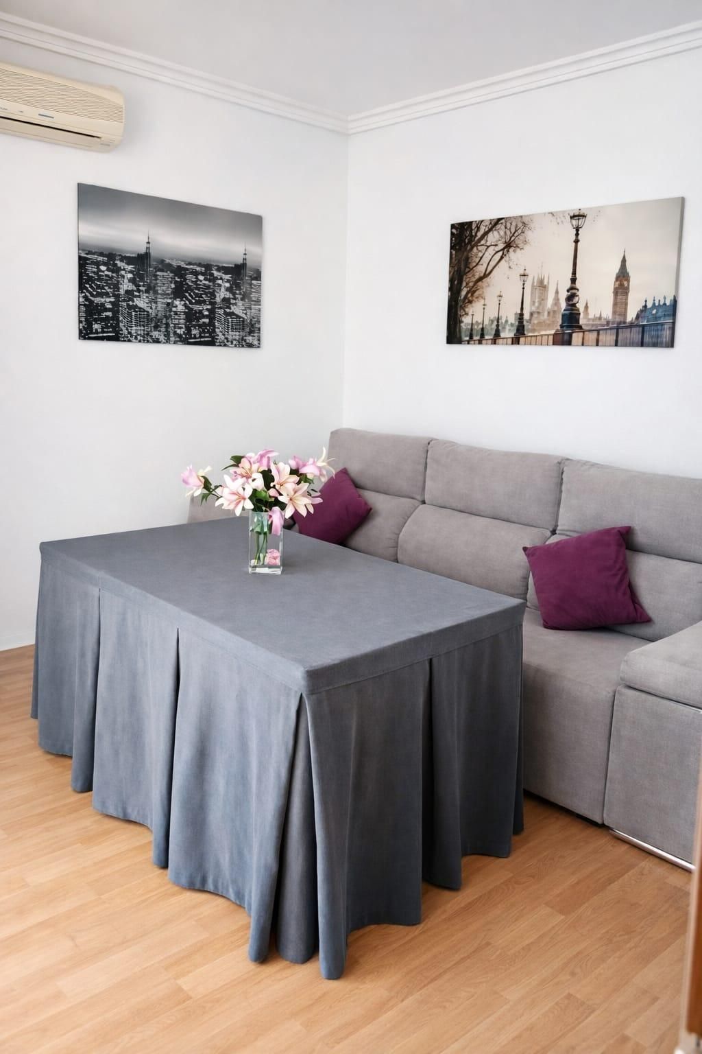 Sala d'estar de Pis en venda en  Sevilla Capital amb Aire condicionat, Terrassa i Balcó