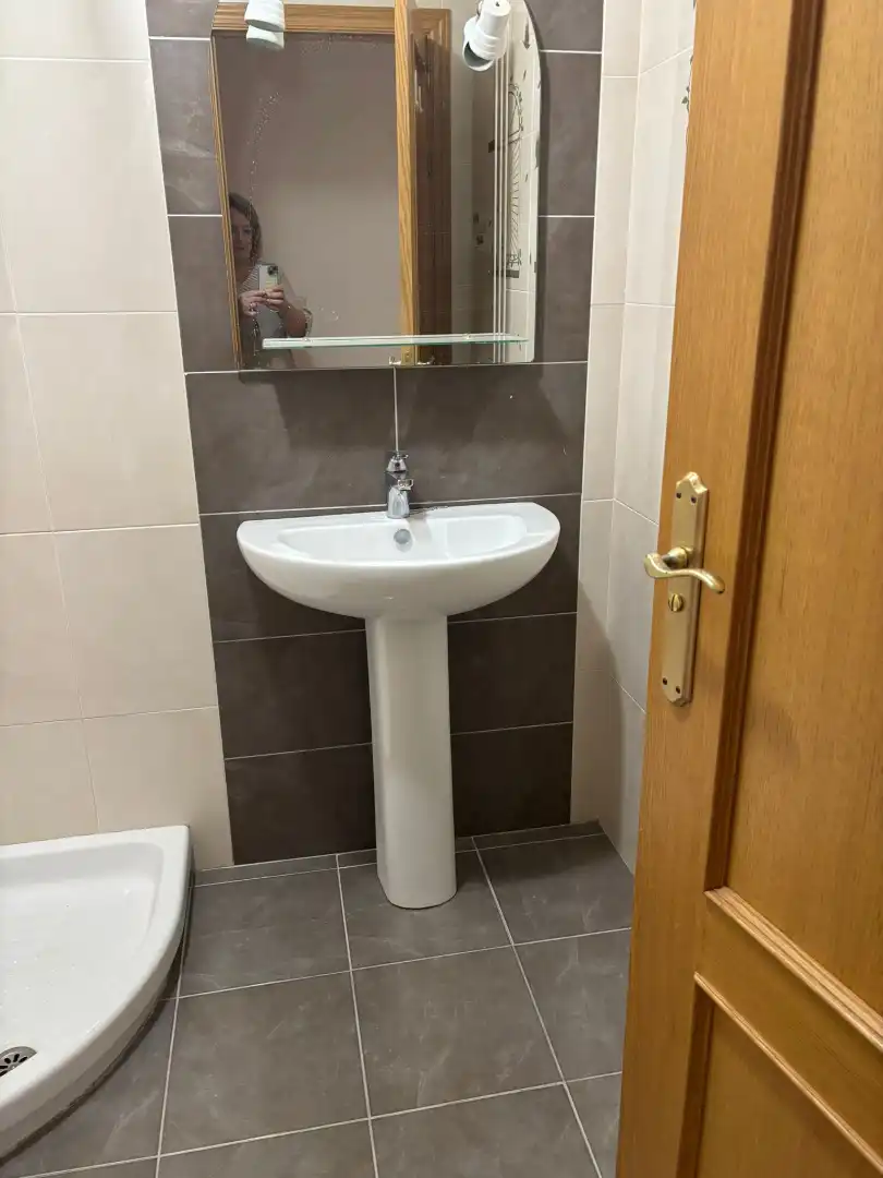 Badezimmer von Wohnung zum Verkauf in Villarrobledo mit Heizung, Parkett und Terrasse