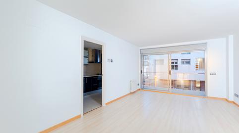 Foto 2 de Pis en venda a Princ. de Viana, 31, Sota el Cami Ral, Granollers