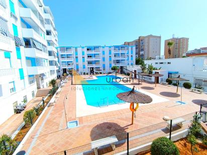 Vista exterior de Pis en venda en Chipiona amb Terrassa i Piscina comunitària