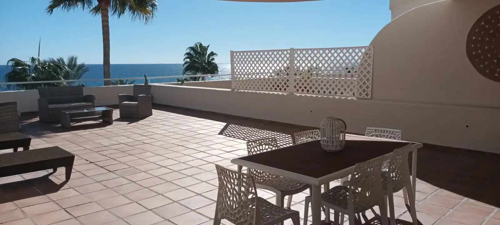 Terraza de Apartamento de alquiler en Estepona con Aire acondicionado, Terraza y Piscina