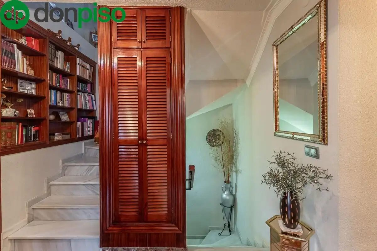 Houses for sale in Granada  with Air Conditioner, Heating and Terrace
