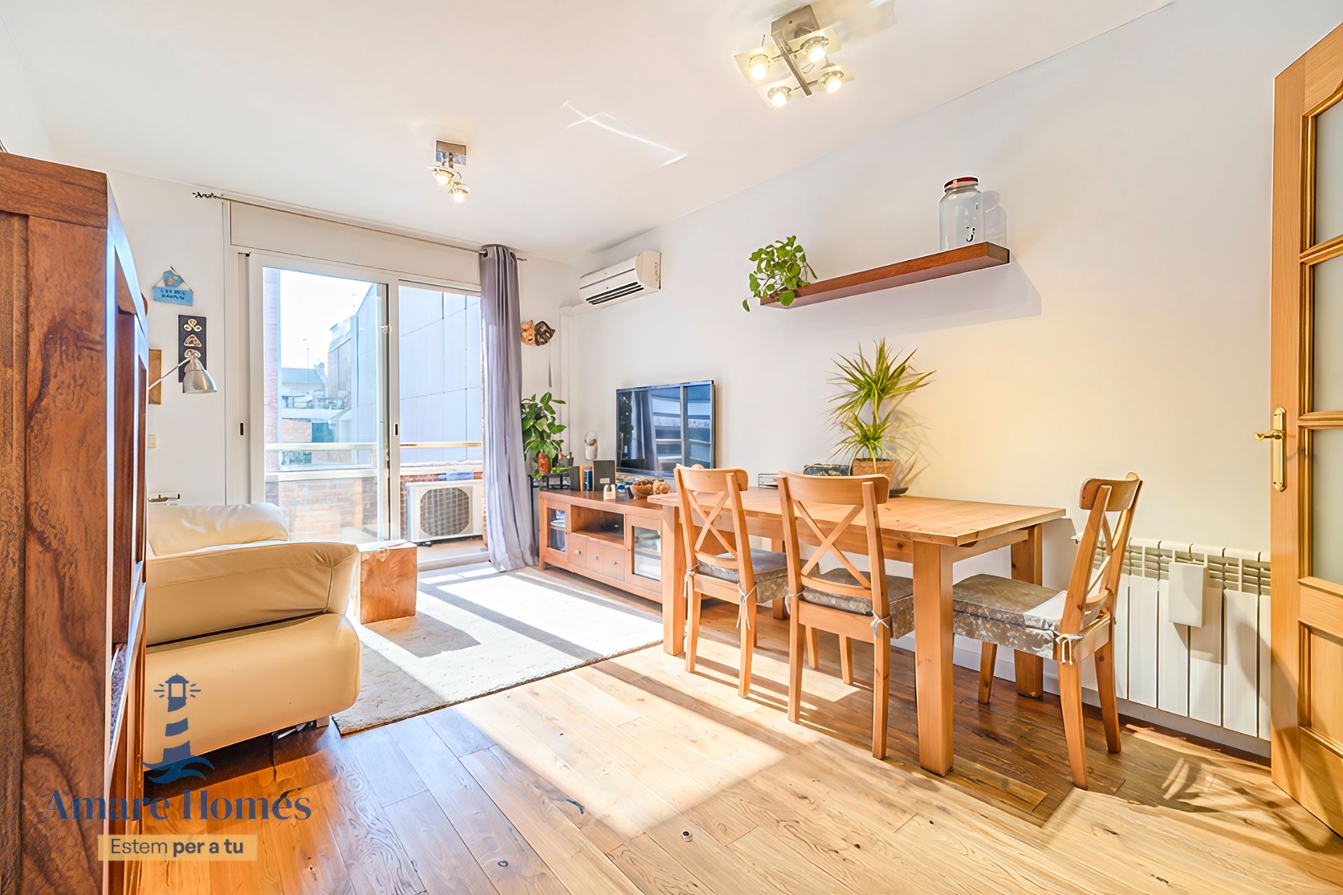 Vista exterior de Pis en venda en Gavà amb Aire condicionat, Calefacció i Parquet