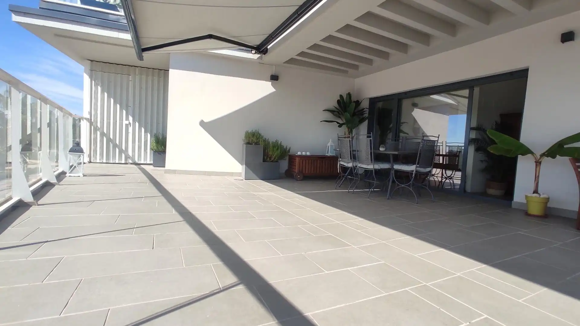 Piso de alquiler en Entrenúcleos