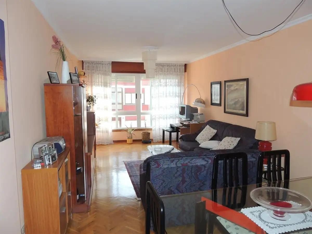 Living room of Flat to rent in Ribadeo  with Air Conditioner, Heating and Parquet flooring