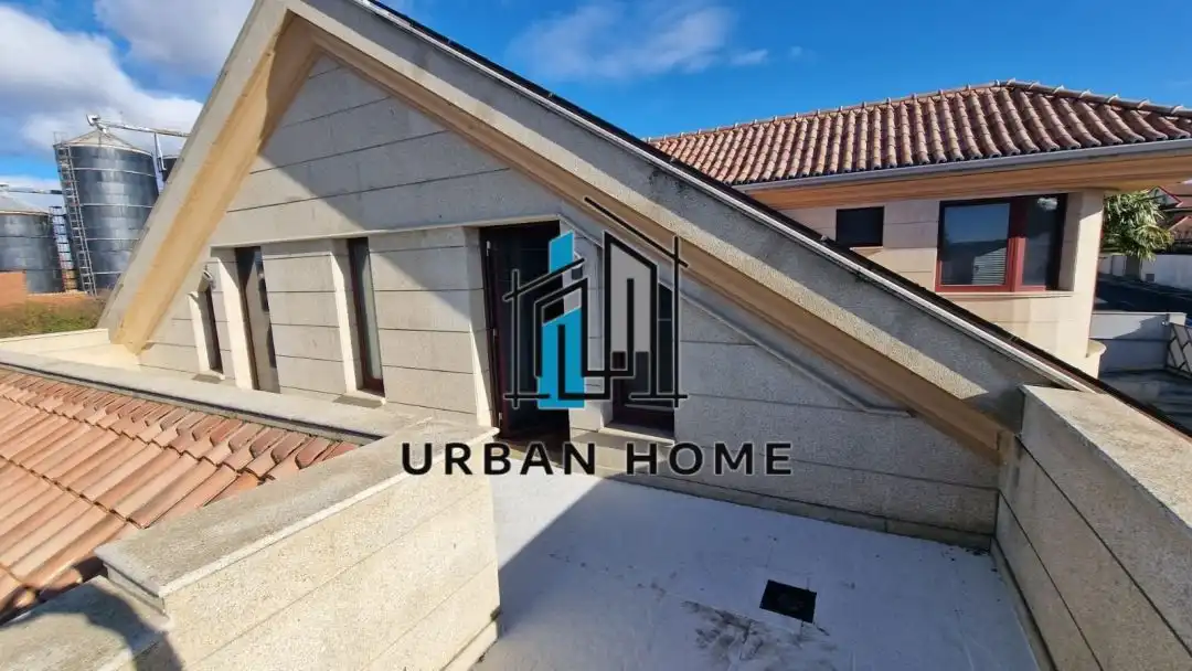 Exterior view of Houses for sale in León Capital   with Heating, Private garden and Terrace