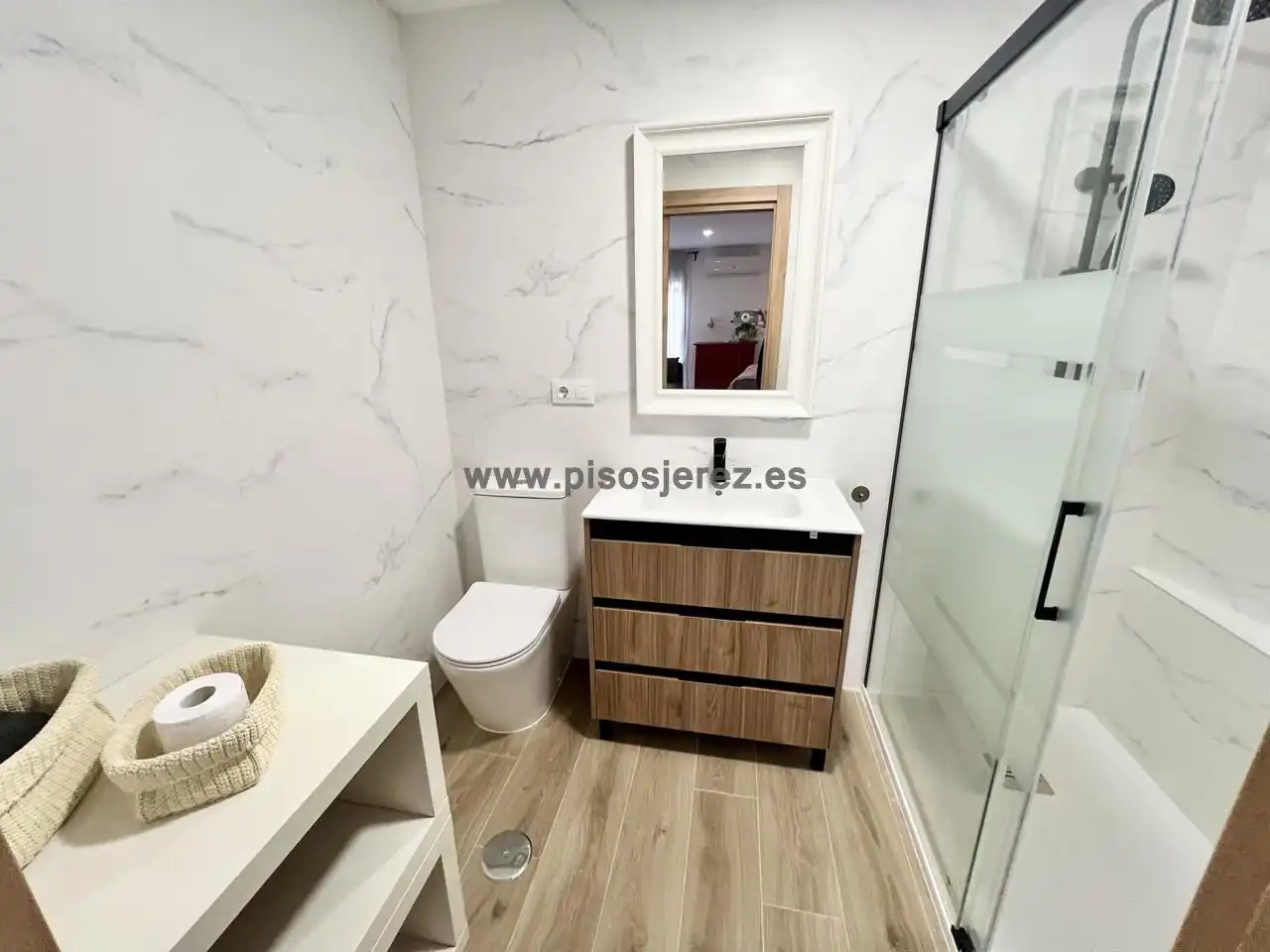 Study for rent in Calle Santo Domingo, Divina Pastora - La Yeguada