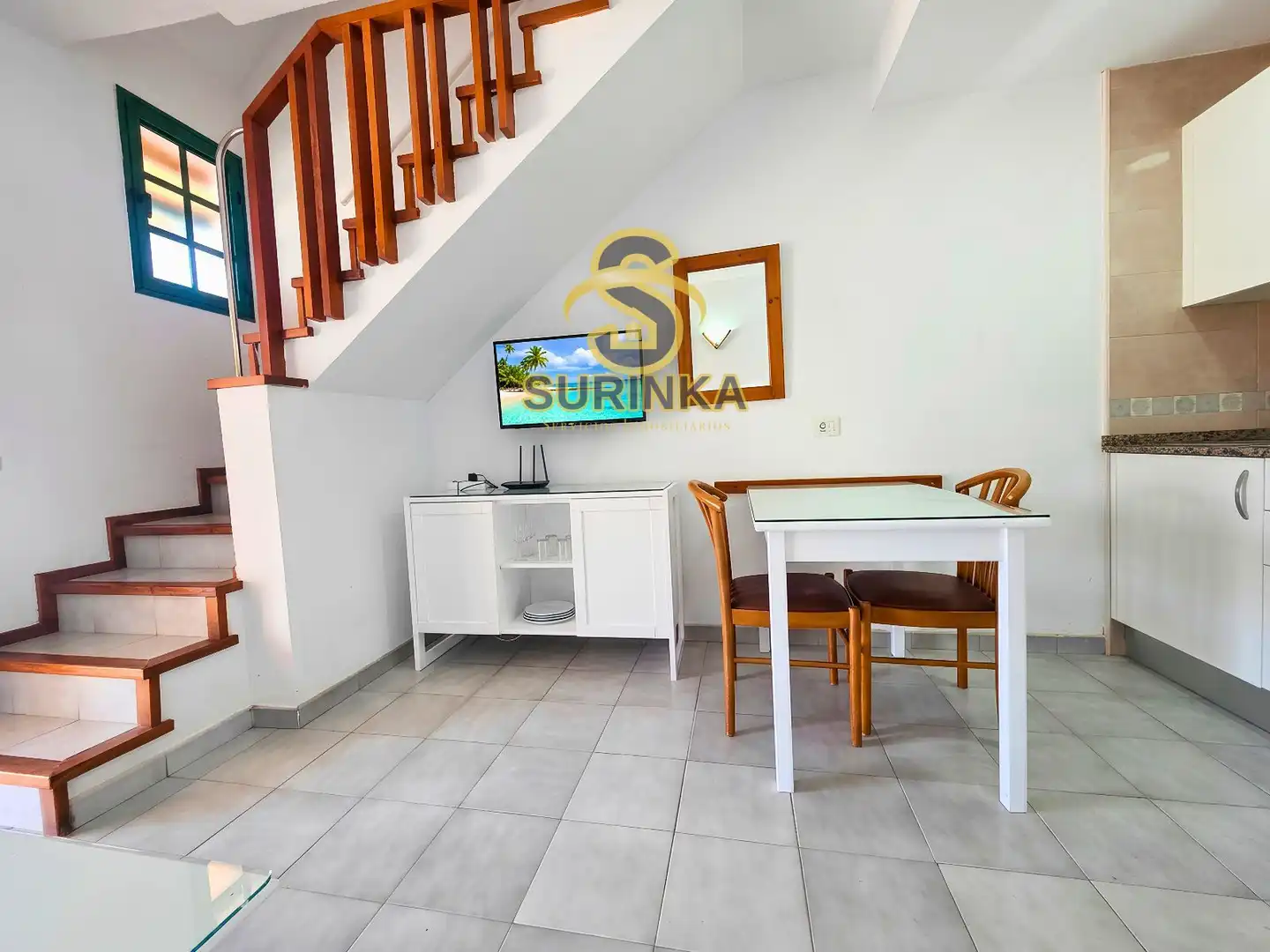 Comedor de Apartamento de alquiler en San Bartolomé de Tirajana con Terraza, Piscina y Amueblado