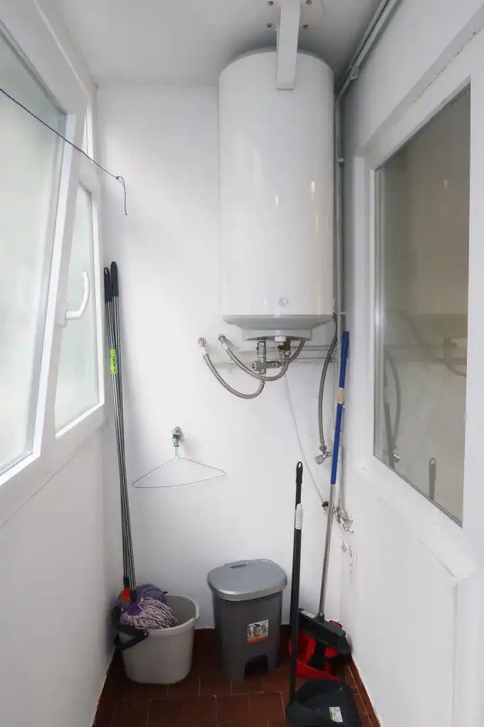 Piso con ascensor en venta en Almirante Romay, imagen 8