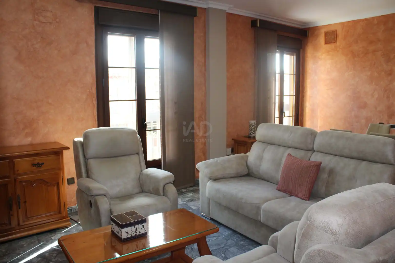 Sala d'estar de Casa o xalet en venda en Dos Hermanas amb Aire condicionat, Calefacció i Terrassa