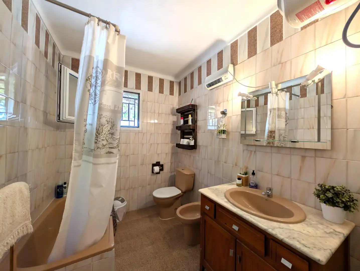 Bany de Casa o xalet en venda en Gaianes