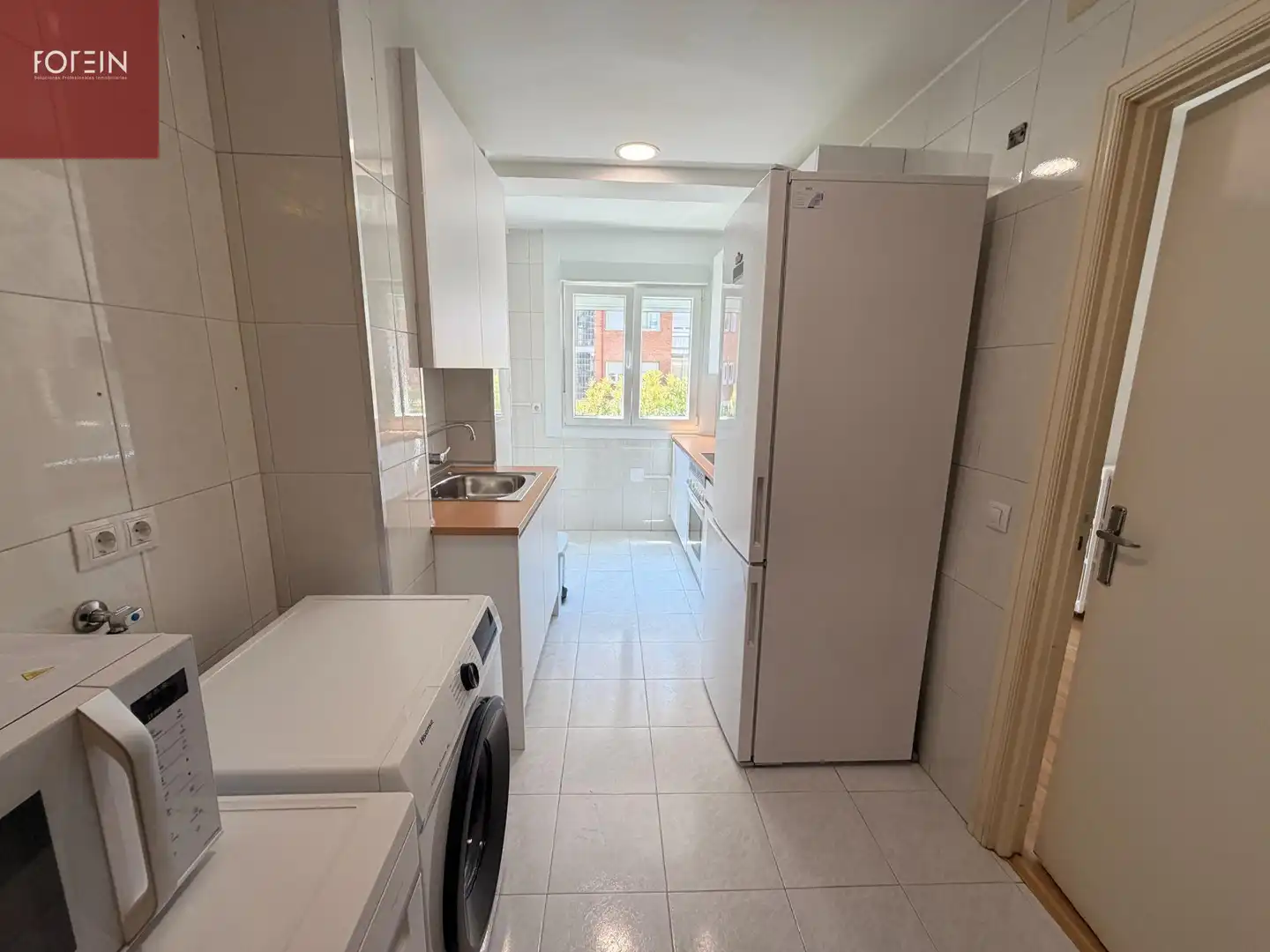 Kitchen of Flat for rent in Madrid  with Heating, Terrace and Storage room