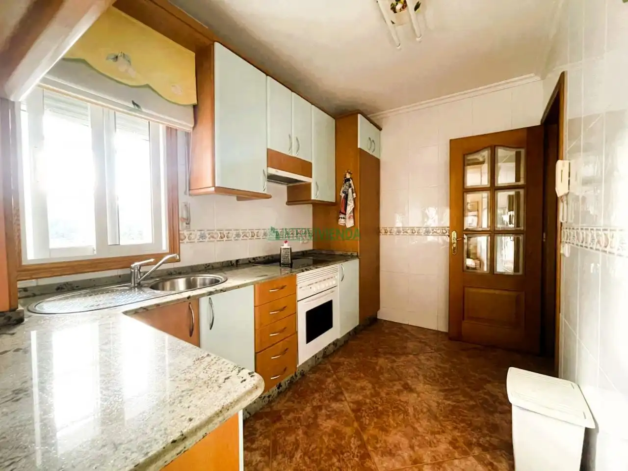 Cocina de Casa o chalet en venta en Redondela con Calefacción, Jardín privado y Terraza