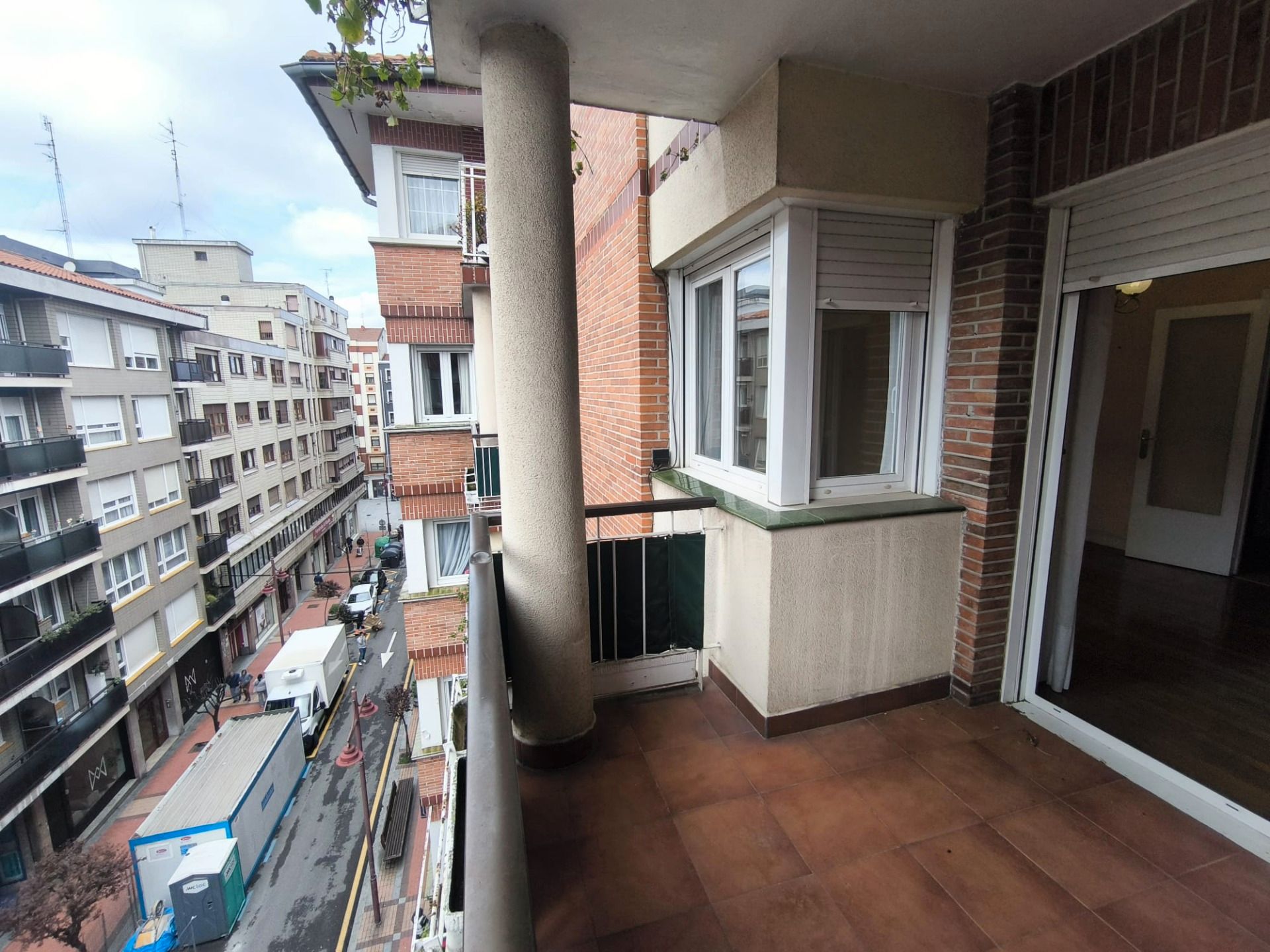 Terraza de Piso en venta en Barakaldo  con Terraza, Trastero y Amueblado